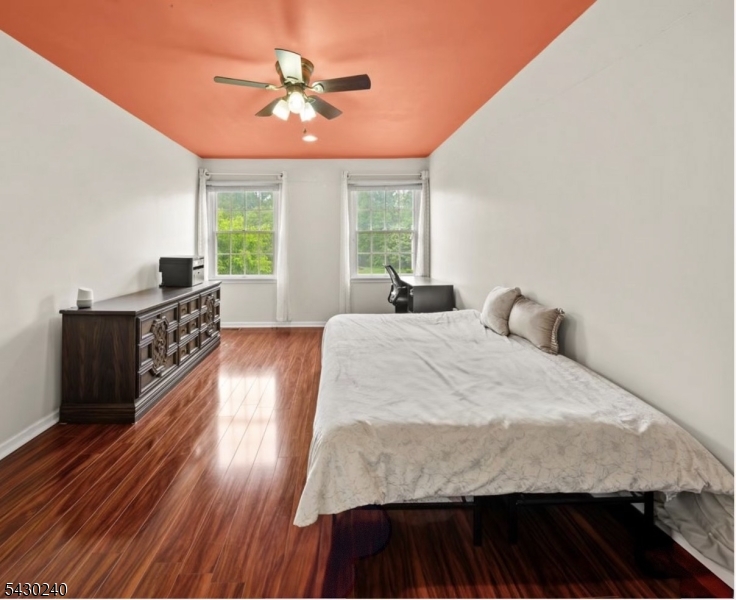 Mazdabrook Commons - Residential