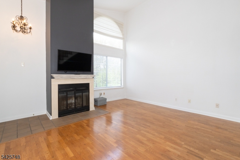 Crestmont - Residential