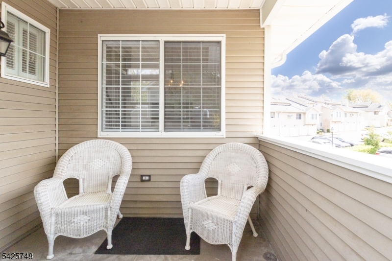 Crestmont - Residential