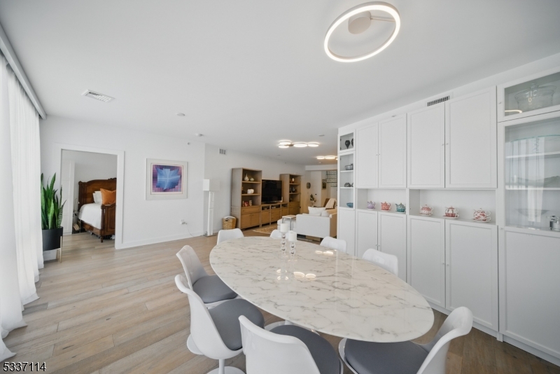 Manelli - Residential