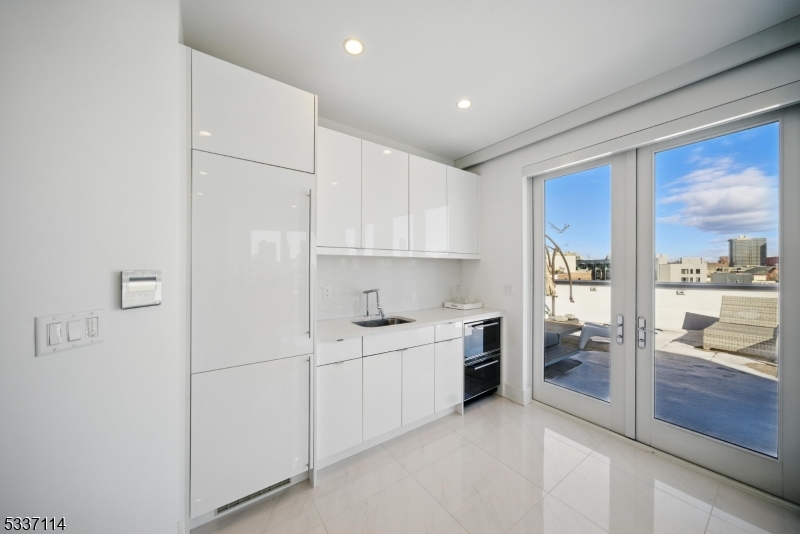 Manelli - Residential