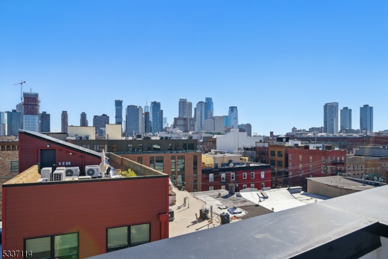 Manelli - Residential