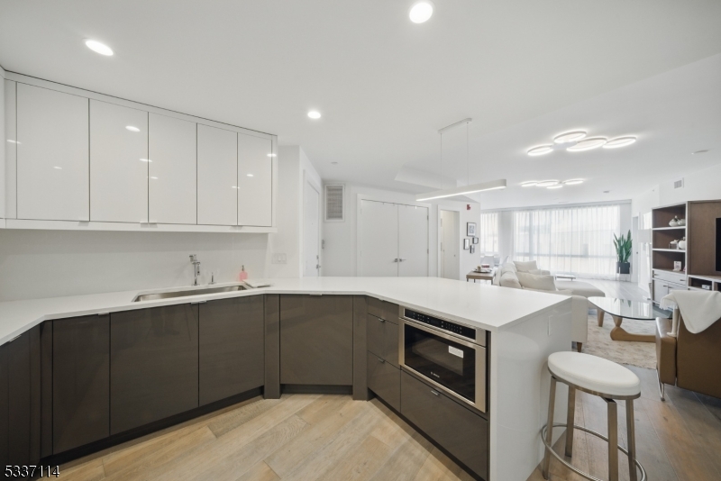 Manelli - Residential