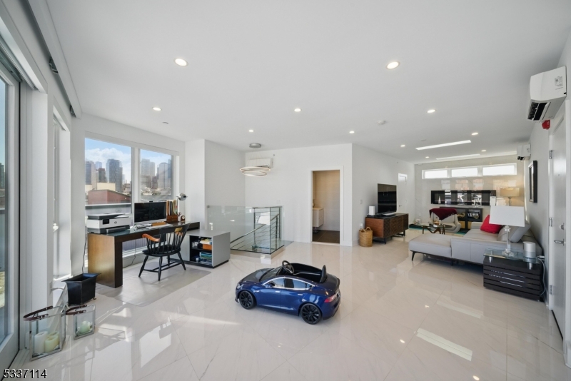 Manelli - Residential