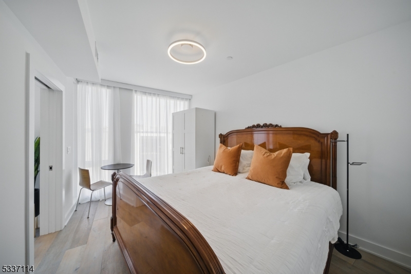 Manelli - Residential