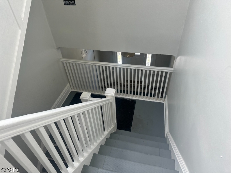 Newark City, New Jersey 07106, United States, 10 Bedrooms Bedrooms, ,4 BathroomsBathrooms,Residential,Pending,35705