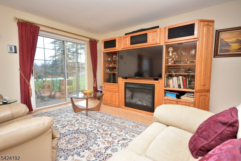 Spring Ridge - Residential