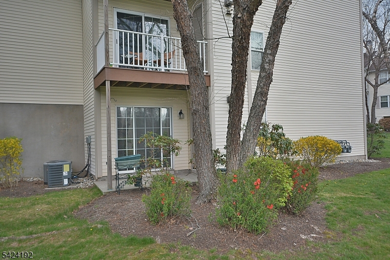 Spring Ridge - Residential