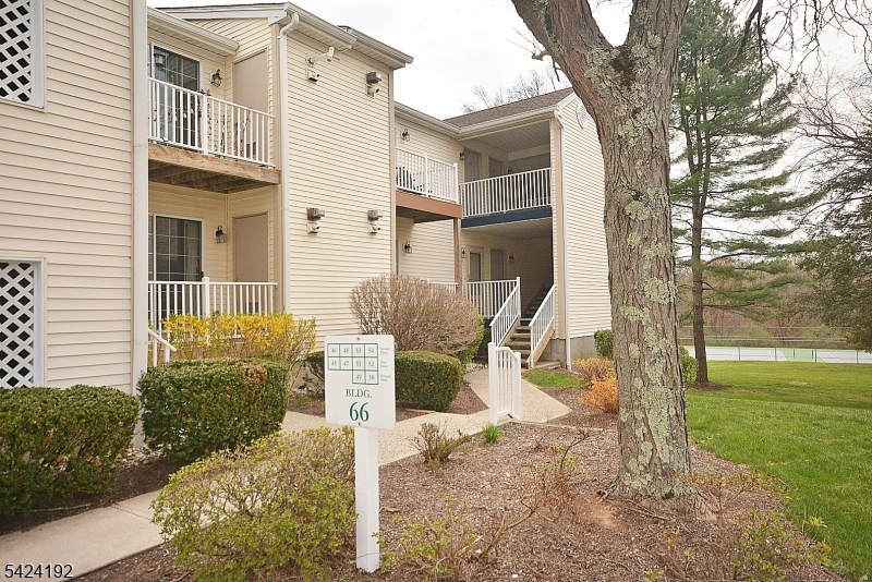 Spring Ridge - Residential