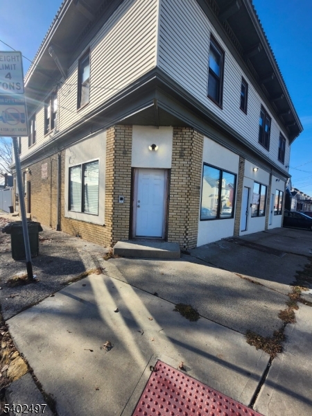 Upper Irvington - Commercial Lease