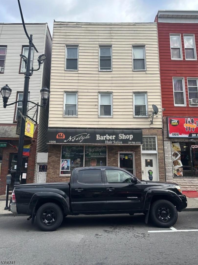1906 Bergenline Ave