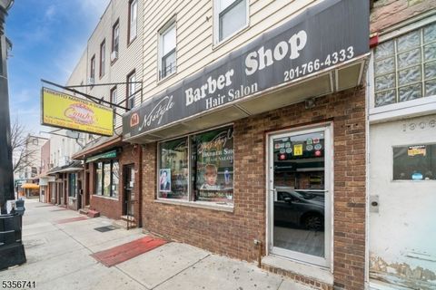 1906 Bergenline Ave Union City NJ 07087