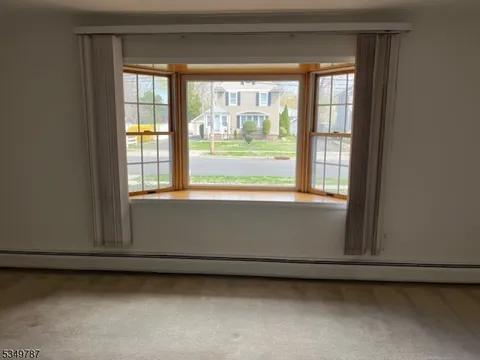MLS: 3956110