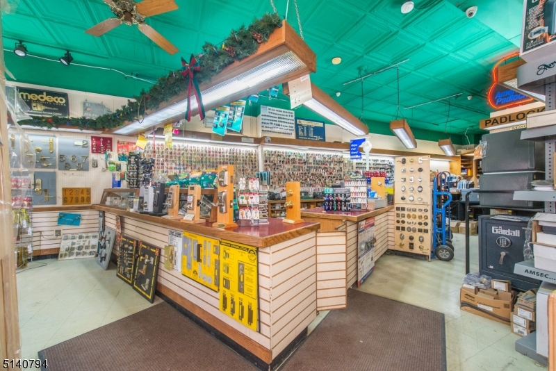 Watchung Plaza - Commercial Sale