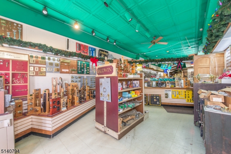 Watchung Plaza - Commercial Sale