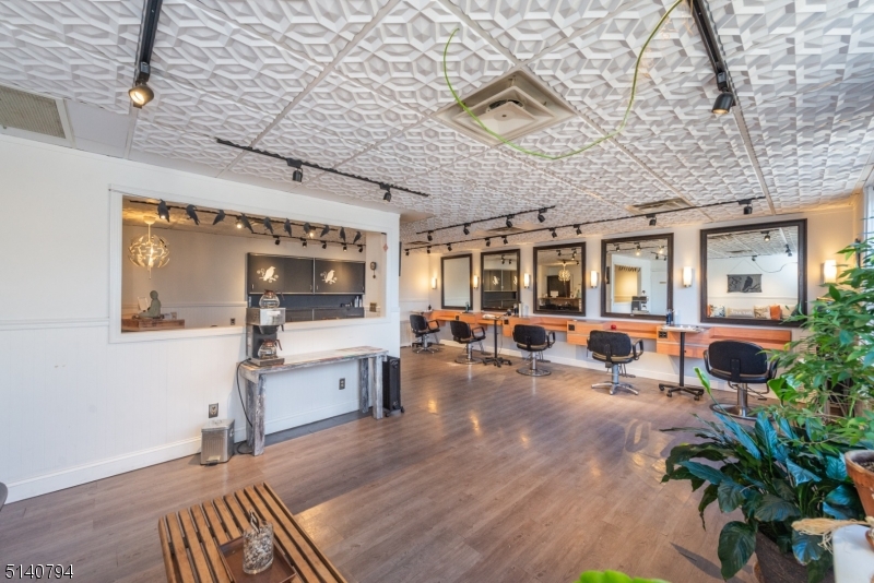 Watchung Plaza - Commercial Sale