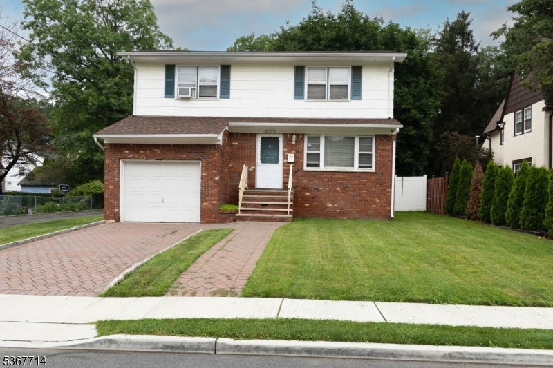 City Of Orange Twp., New Jersey 07050, United States, 3 Bedrooms Bedrooms, ,4 BathroomsBathrooms,Residential,Active,183660