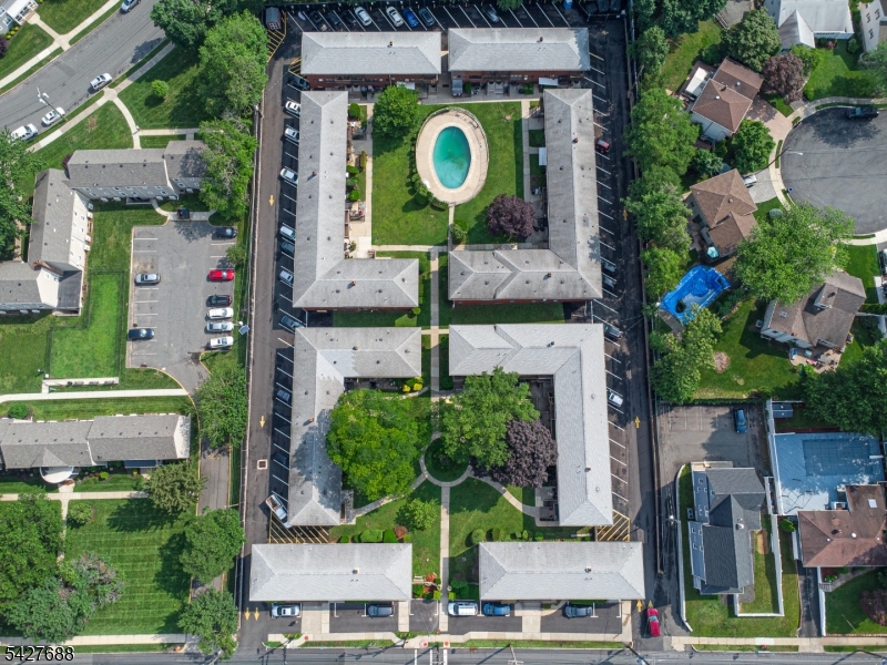 Terhune Courts - Residential