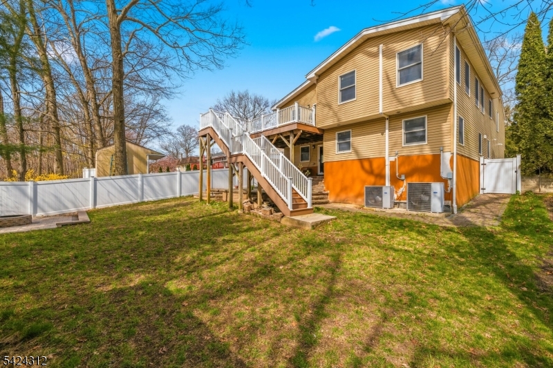 White Meadow Lake - Residential