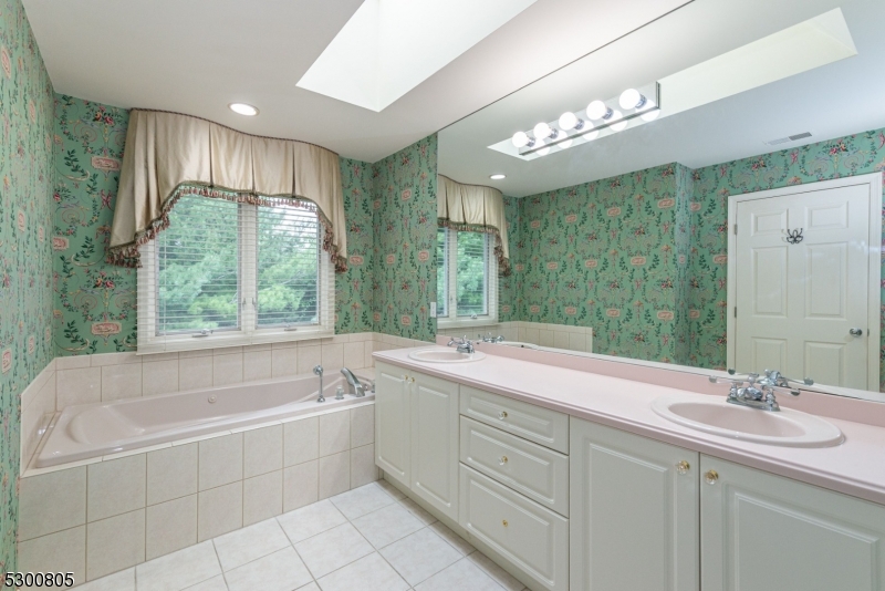 LONGVIEW - Residential