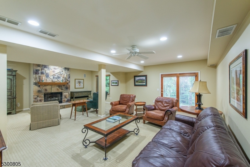 LONGVIEW - Residential