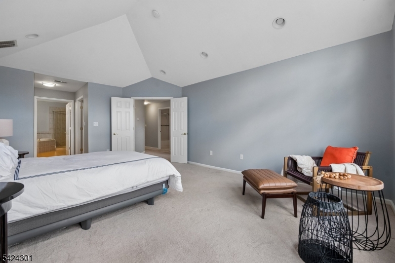 Regency Club - Residential