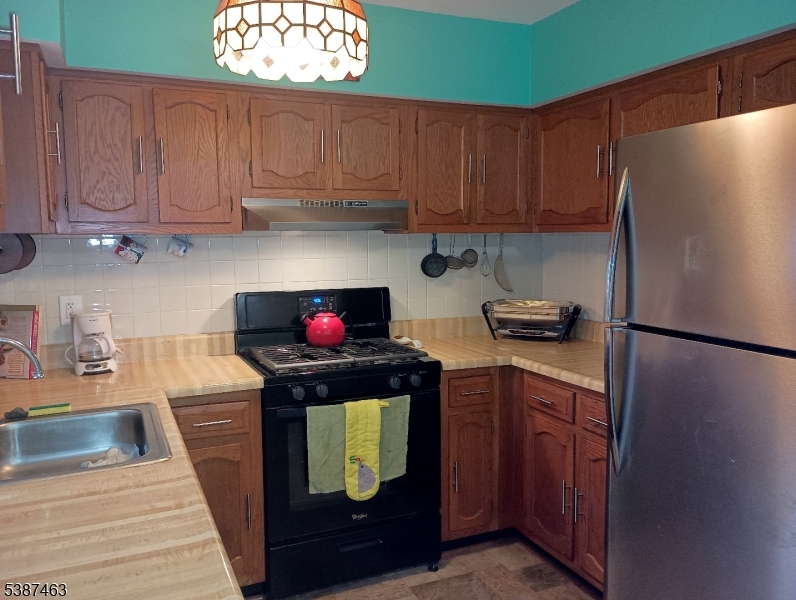 Crestwood 6 - Residential