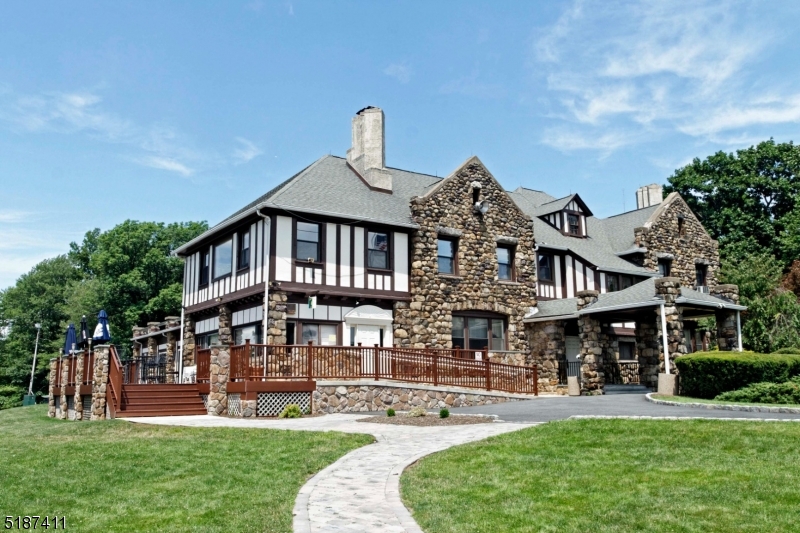 White Meadow Lake - Residential Lease