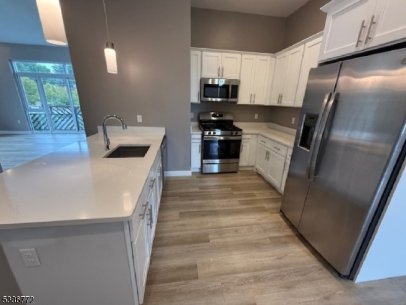 Downtown - Residential Lease