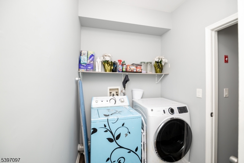 Brook Hollow - Residential