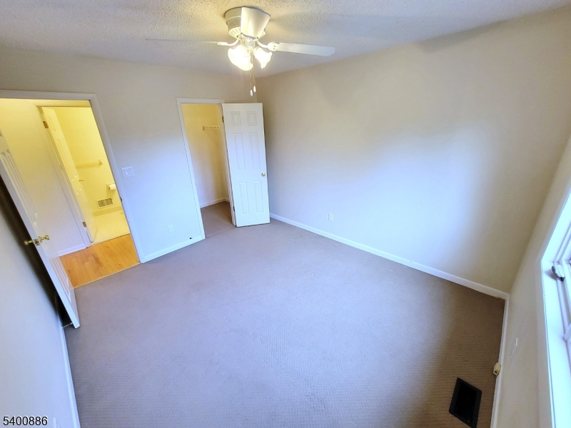 Windmill Pond - Residential Lease