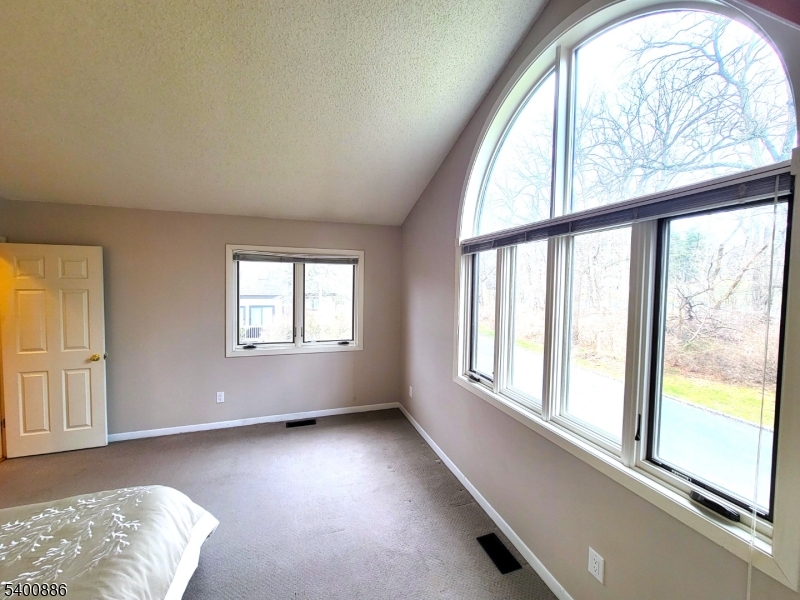 Windmill Pond - Residential Lease