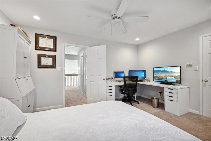 WINDMILL POND - Residential