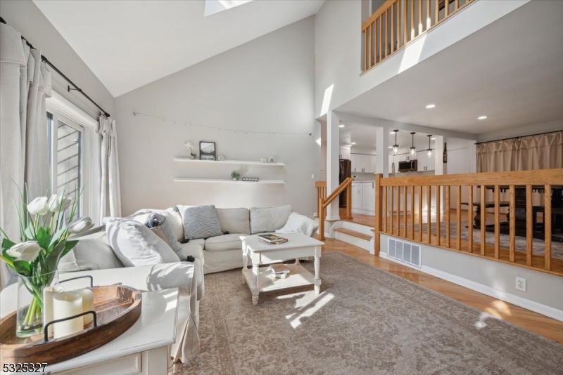 WINDMILL POND - Residential