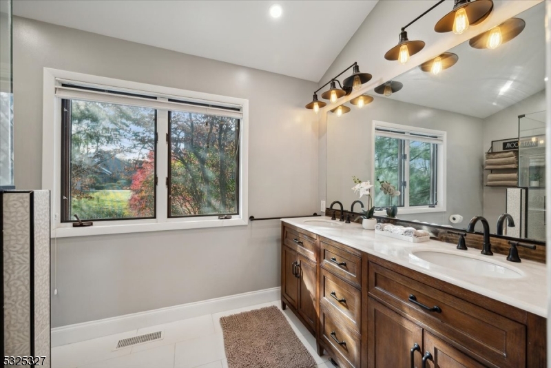 WINDMILL POND - Residential