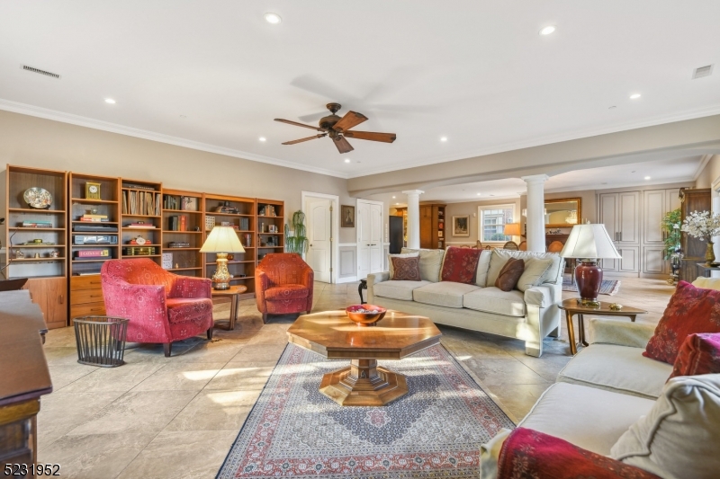 THE SAVANNAH - Residential