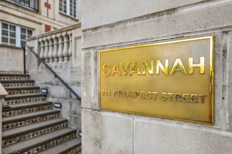 THE SAVANNAH - Residential