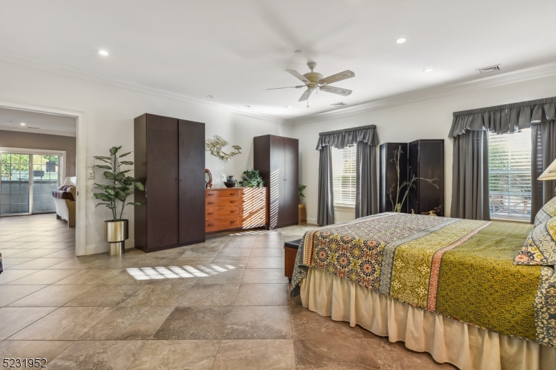 THE SAVANNAH - Residential