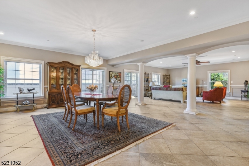 THE SAVANNAH - Residential