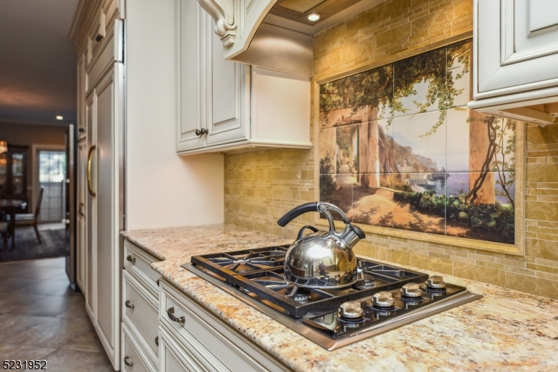 THE SAVANNAH - Residential