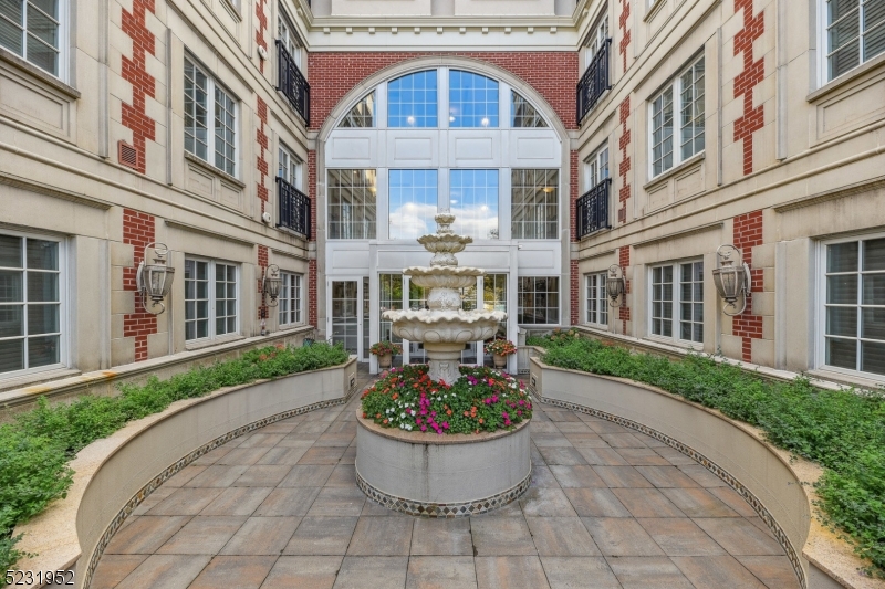 THE SAVANNAH - Residential