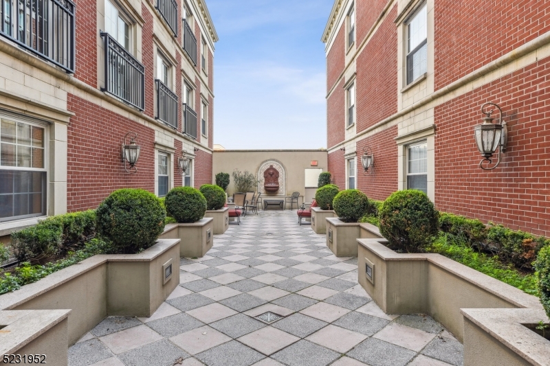 THE SAVANNAH - Residential