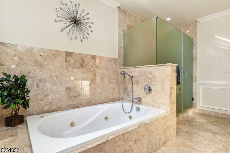 THE SAVANNAH - Residential