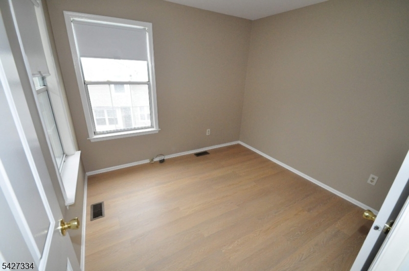 The Pointe Galloping Hill - Residential Lease