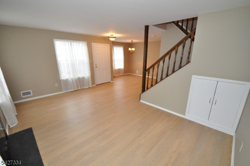 The Pointe Galloping Hill - Residential Lease
