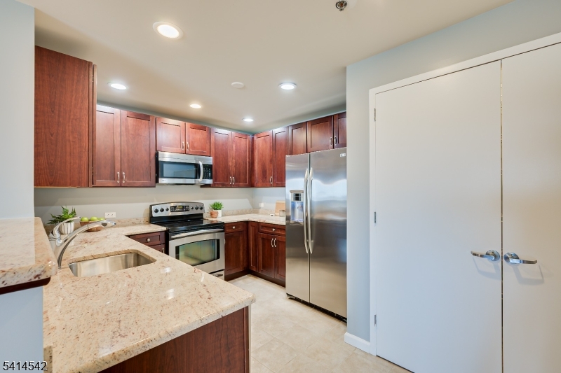 Skyview at Carriage City Pl - Residential