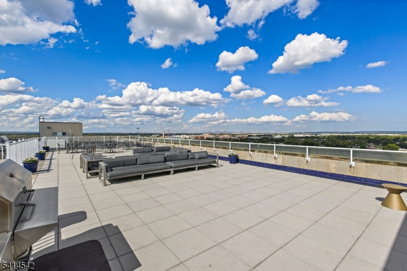 Skyview at Carriage City Pl - Residential