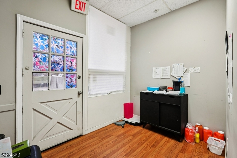 Hillcrest - Commercial Lease