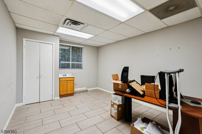 Hillcrest - Commercial Lease