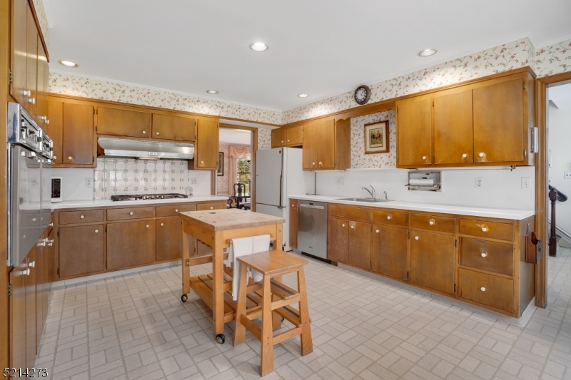 Old Short Hills / Glenwood - Residential